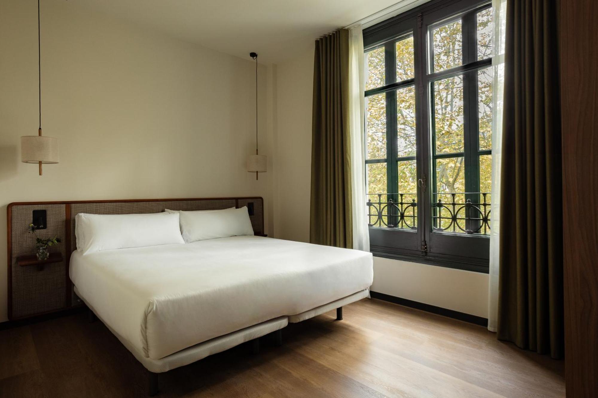 Batimont Suites & Apartments Бильбао Экстерьер фото
