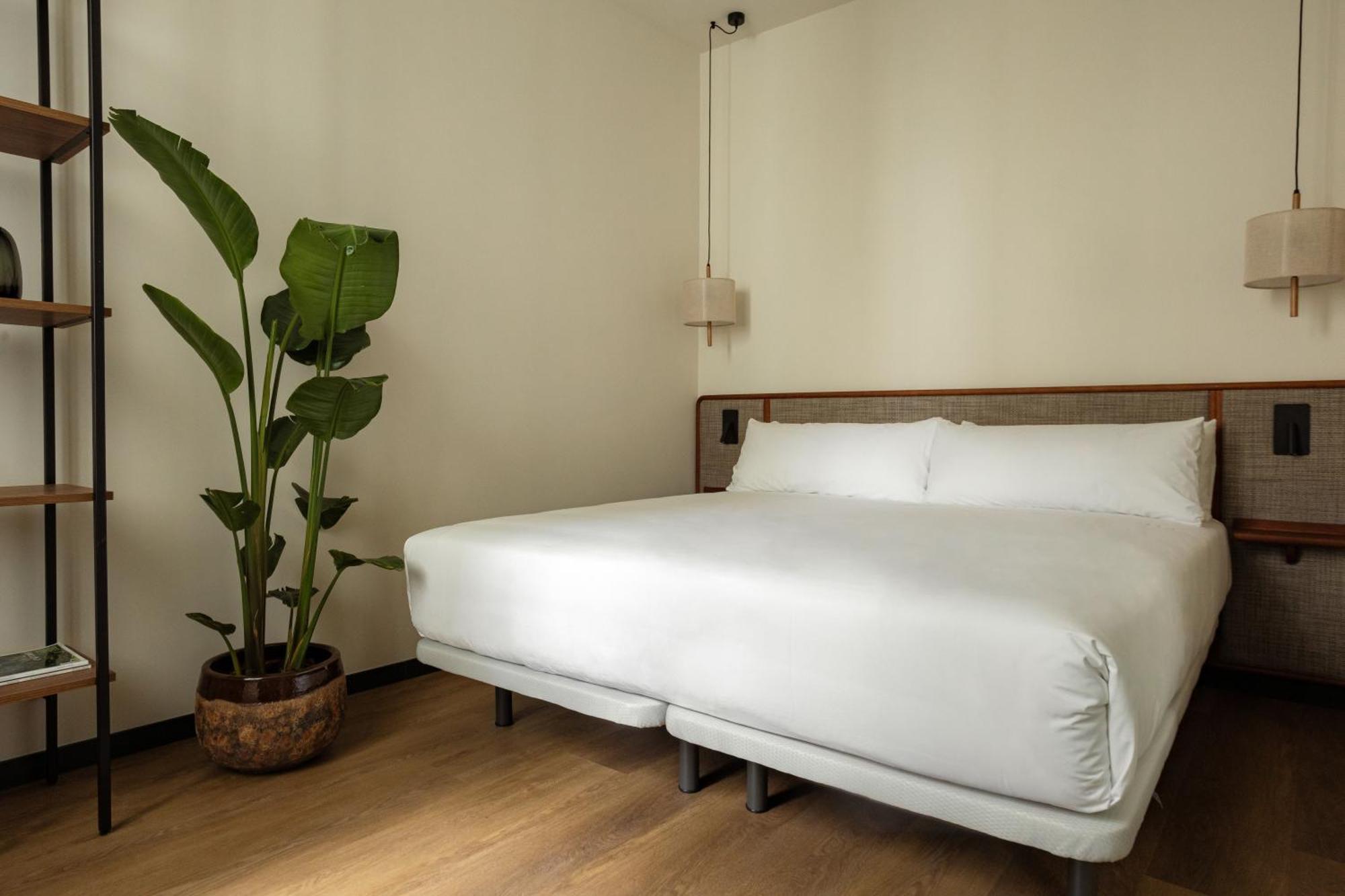 Batimont Suites & Apartments Бильбао Экстерьер фото